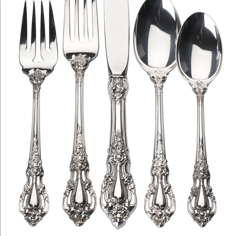Lunt Eloquence Sterling Silver Flatware